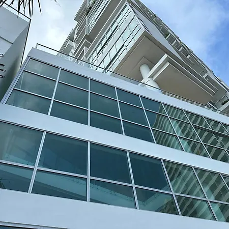 Modern 2 Story Penthouse, With Pool, & * Cartagena