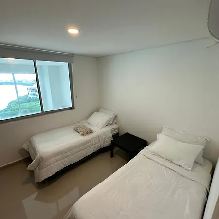 Modern 2 Story Penthouse, With Pool, & Apartamento *